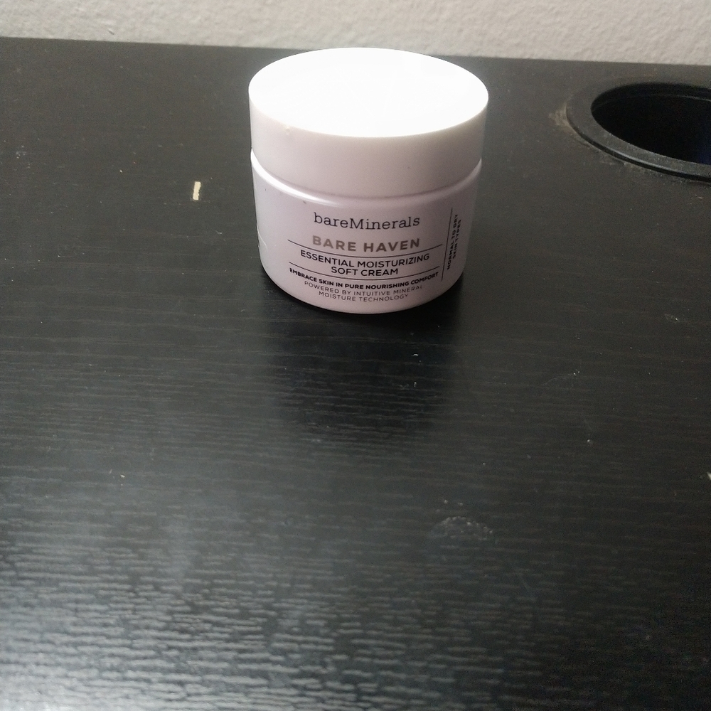 Bare minerals bare haven